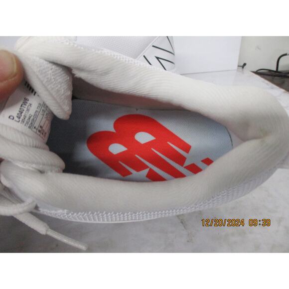 USED  New Balance Men\'s FuelCell 4040 V6 Metal Baseball Shoe, White/Black-SIZE 7 main image 7